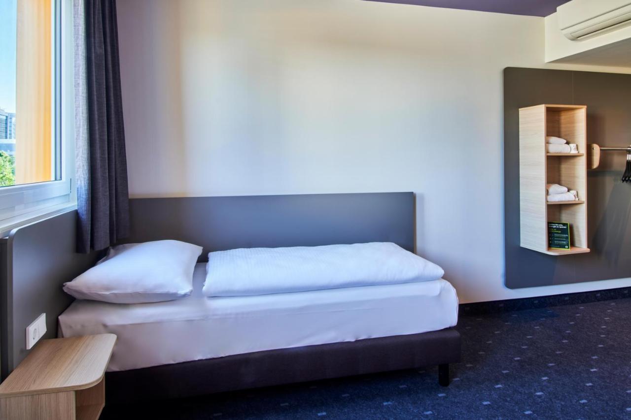 B&B Hotel Frankfurt-Airport Frankfurt am Main Eksteriør bilde